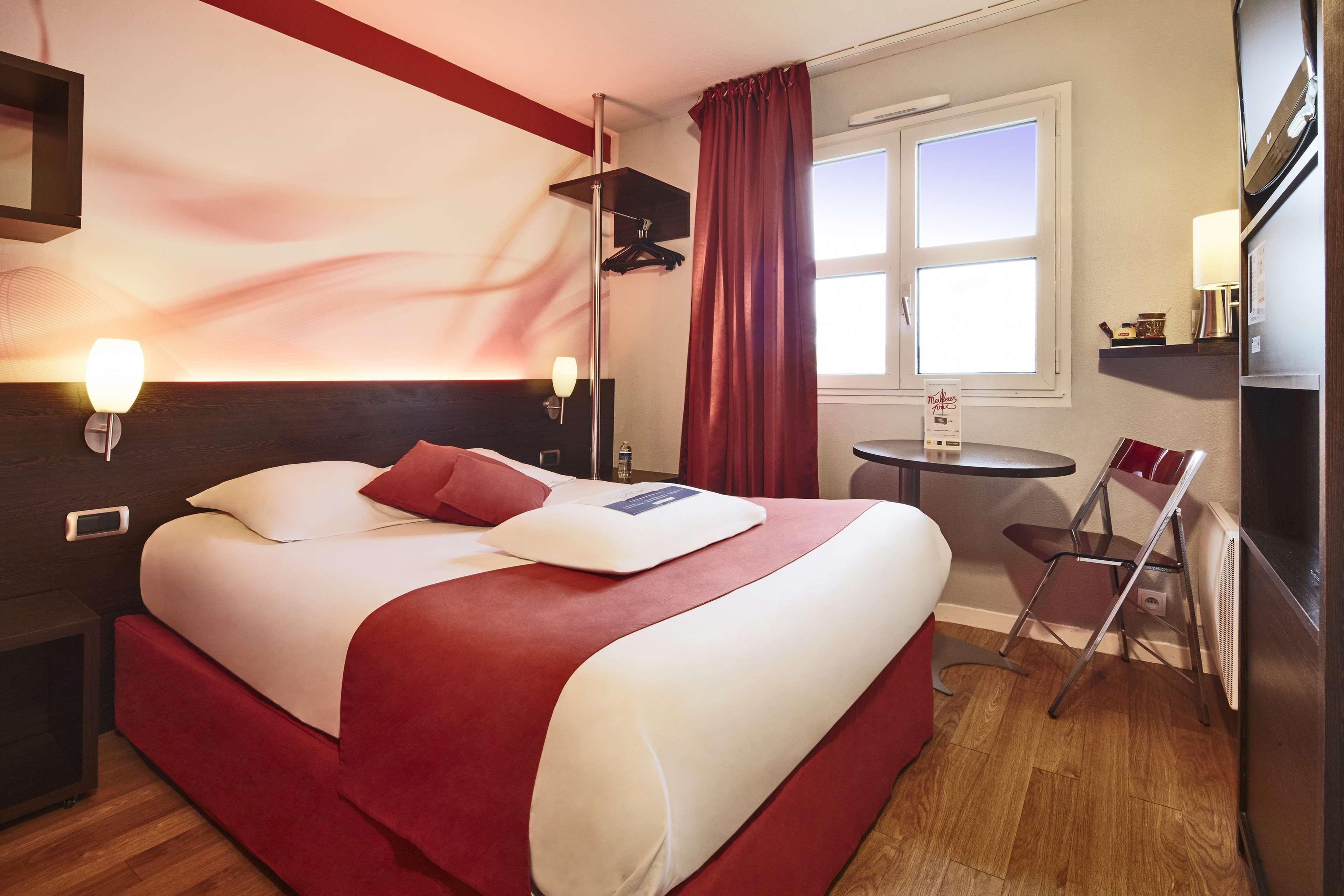 Kyriad Hotel La Flèche Kültér fotó