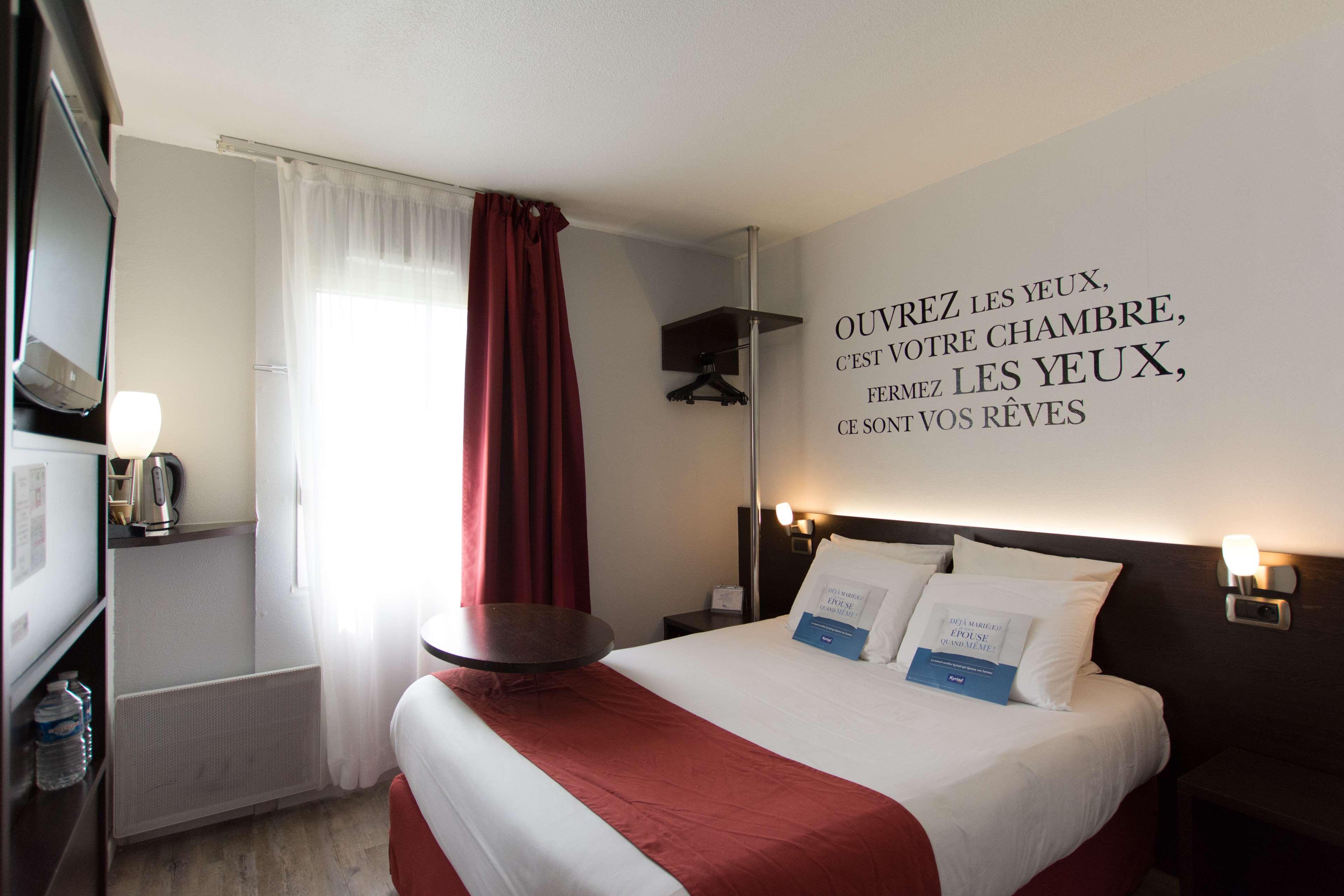 Kyriad Hotel La Flèche Kültér fotó