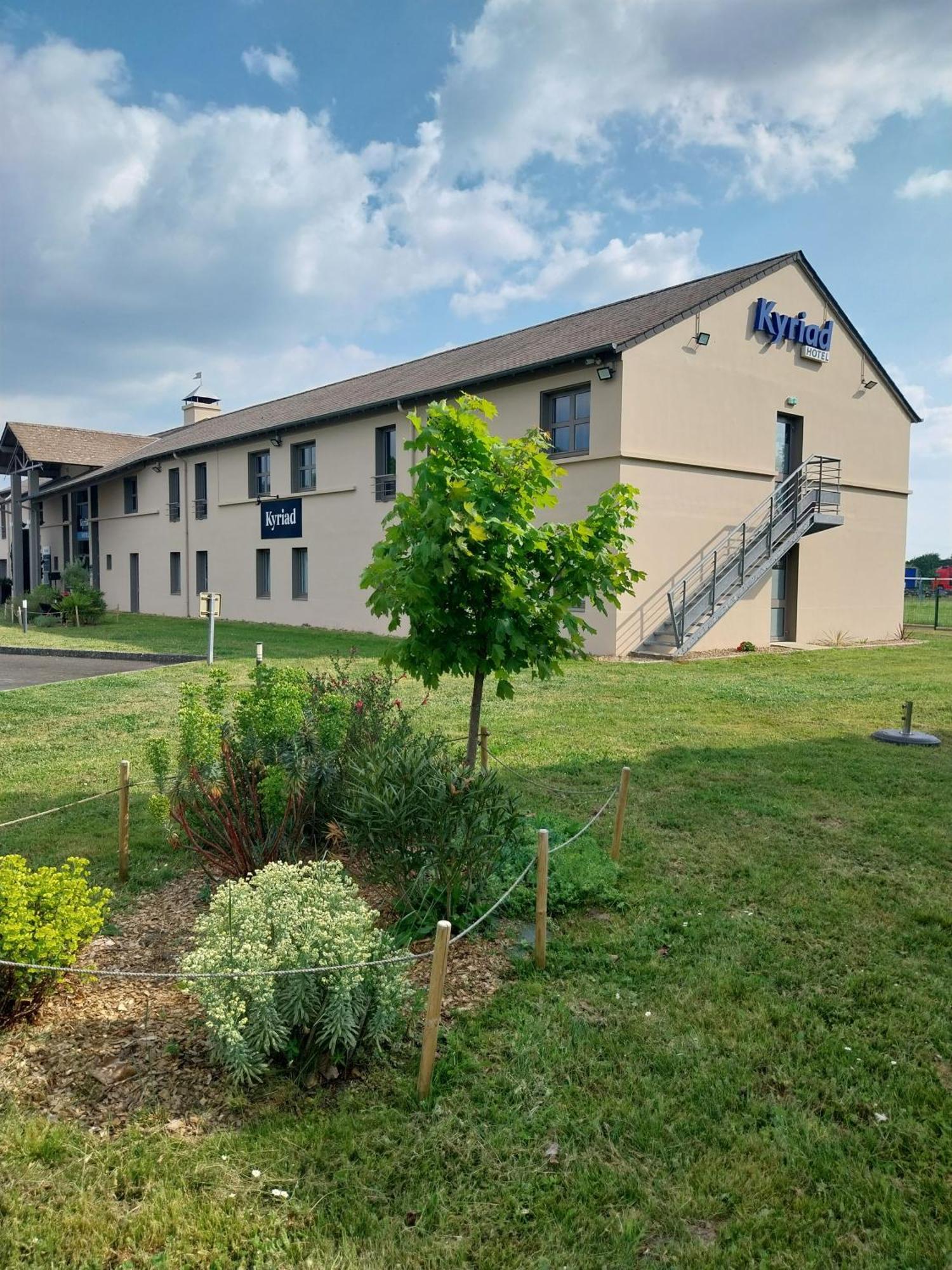 Kyriad Hotel La Flèche Kültér fotó
