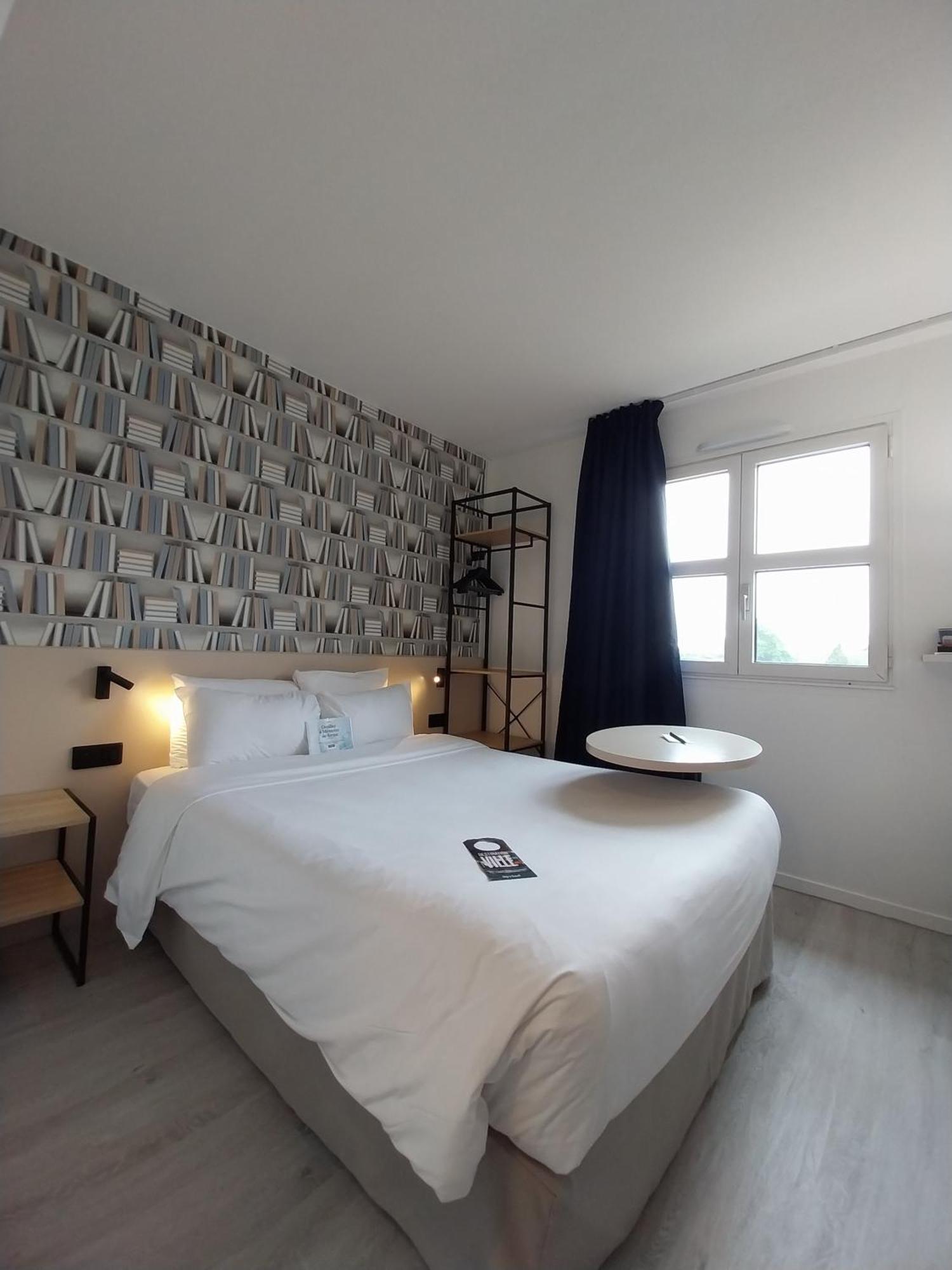 Kyriad Hotel La Flèche Kültér fotó